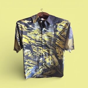 Stylish Camouflage Tropical Leaf Men's Size Small Resortwear Funky Button Shirt